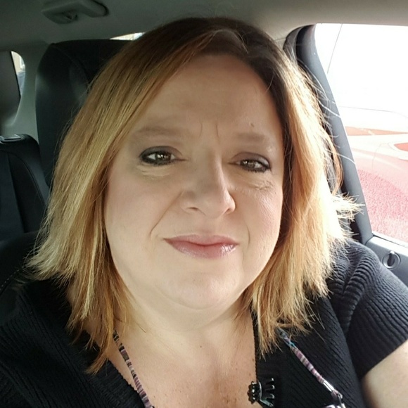 Meet your Posher, Brandi - Picture 3 of 6